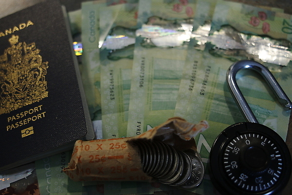 포토 JPG 해외이미지 돈 캐나다 사람없음 그리기 선거 잠금 여권 난민 시민 쉬운 위기 정책 테마 이민 해외포토 이동 북아메리카 모션 재산 민주주의 보안 국민 파일형식 이미지허브