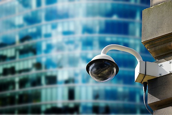 포토 JPG 해외이미지 응시 산업 실내 경비 안전 사람없음 야외 건물 사무실 카메라 관찰 보호 비밀 경계 보안 시스템 동영상 사생활 제어 해외포토 건축물 시선 컨셉 비즈니스 모션 내부 전자제품 파일형식 이미지허브