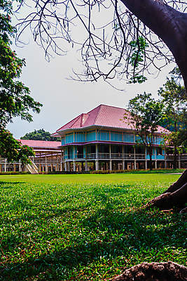 포토 JPG 해외이미지 구름 아시아 바다 분홍색 여행 백그라운드 골프 건축양식 태국 자연 하늘 호텔 휴가 휴식 주택 풍경 사람없음 건물 초록색 물 여름 파란색 노란색 궁전 흰색 도시 왕 장면 옛날 스타일 해외포토 자연요소 건축물 계절 건축 나라 컬러 컨셉 고건축 숙소 구기 생태계 파일형식 이미지허브