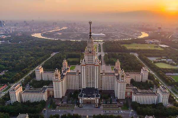 포토 JPG 해외이미지 나무 공원 교육 별 여행 건축양식 하늘 아침 안테나 파노라마 사람없음 건물 초록색 여름 강 도시풍경 햇빛 태양 일출 탑 맑음 고층빌딩 일몰 경기장 봄 안개 도시 센터 황금 저녁 언덕 대학교 러시아 참새 모스크바 소비에트 해외포토 주간 자연요소 식물 건축물 계절 공공시설 건축 유럽 컬러 통신 스포츠시설 학교 조류 날씨 촬영기법 풍경 빌딩 노을 야간 파일형식 이미지허브