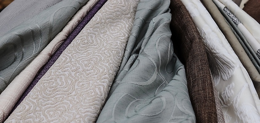 포토 JPG 해외이미지 디자인 드레스 옷 백그라운드 셔츠 패턴 비즈니스 표면 넥타이 추상 정장 사람없음 빨간색 초록색 파란색 빛 컬러풀 유행 쌓기 상점 청바지 직물 면 커튼 시장 고급 우아함 매끈함 실크 질감 구김 접기 스타일 카피스페이스 해외포토 잡화 컬러 컨셉 상의 무늬 바지 모션 공백 감각 파일형식 이미지허브