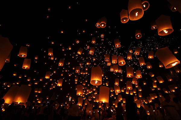 포토 JPG 해외이미지 사람없음 야외 빛 야간 풍등 풍등날리기 풍등놀이 풍등행사 풍등축제 해외포토 자연요소 놀이 조명 이벤트 등축제 파일형식 이미지허브