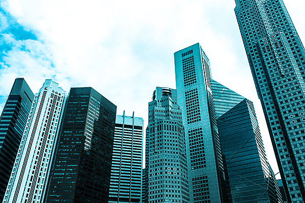 포토 JPG 해외이미지 건축물 외관 백그라운드 비즈니스 건축양식 창문 유리 하늘 전등 사람없음 건물 파란색 도시풍경 사무실 반사 고층빌딩 흰색 도시 정상 큼 상업 각도 스카이라인 싱가폴 대칭 해외포토 건축 아시아 컬러 재질 조명 풍경 빌딩 크기 파일형식 이미지허브