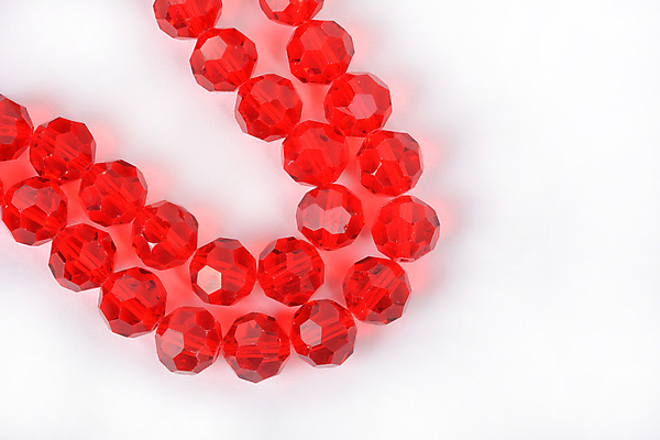 포토 JPG 해외이미지 디자인 백그라운드 컨셉 목걸이 장신구 팔찌 유리 불꽃 아이디어 선물 사랑 취미 사람없음 장식 빨간색 빛 유행 바위 흰색 원형 고급 우아함 크리스탈 보석 자르기 구슬 질감 다이아몬드 결정체 자수 보물 DIY 고립 핸드메이드 스타일 해외포토 도형 감정 컬러 모션 재질 불 돌_바위 광석 파일형식 이미지허브