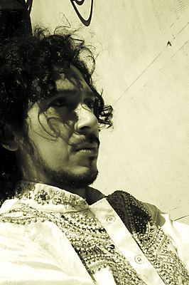 포토 JPG 해외이미지 모델 1 남자 얼굴 백그라운드 수염 한명 사람 유행 검은색 화장품 흰색 춤 화려 우아함 눈썹 피부 콧수염 동성애자 돌봄 스타일 해외포토 컬러 컨셉 모션 문화예술 신체부위 뷰티 파일형식 성소수자 이미지허브