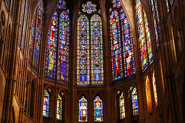 포토 JPG 해외이미지 유럽 기독교 종교 문화 건축양식 창문 유리 지붕 사람없음 내부 장식 빛 인테리어 성당 교회 천주교 영혼 중세 역사 스페인 크리스탈 천장 스테인드글라스 고딕 스페인어 옛날 해외포토 디자인 건축 나라 종교건축 재질 건물 광석 파일형식 이미지허브