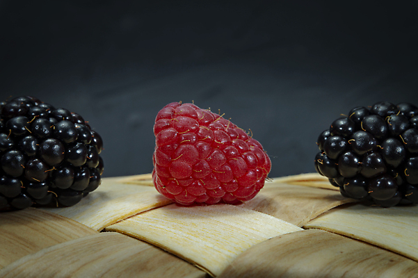 포토 JPG 해외이미지 식물 계절 열매 음식 백그라운드 잎 2 다이어트 과일 재료 자연 디저트 건강 사람없음 빨간색 여름 바구니 식사 신선 그룹 닫기 달콤 맛 상품 먹기 오브젝트 싱글 유기농 날것 산딸기 블랙베리 내추럴 숙성 채식주의자 비건 해외포토 웰빙 컬러 컨셉 모션 생태계 채식 파일형식 이미지허브