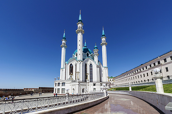 포토 JPG 해외이미지 벽 여행 건축양식 하늘 파노라마 사람없음 건물 파란색 흰색 도시 이슬람교 심볼 모스크 러시아 공화국 크렘린궁전 해외포토 건축물 건축 유럽 나라 종교 컬러 촬영기법 궁전 크렘린 파일형식 이미지허브