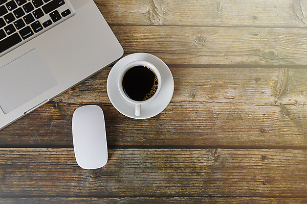 포토 JPG 해외이미지 배너 커피 백그라운드 컨셉 인터넷 비즈니스 탁자 모바일 세포 직장 사람없음 컵 파란색 노트북 스마트폰 핸드폰 컴퓨터 사무실 스크린 공책 공백 머그컵 흰색 키보드 업무 작업 작업실 정상 쥐 커피잔 디자이너 책상 레이아웃 에스프레소 고립 카피스페이스 해외포토 직업 식기 음료 컬러 가구 회사 문구용품 잔 전자제품 스마트기기 설치류 파일형식 이미지허브