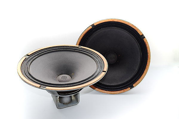 포토 JPG 해외이미지 디자인 2 말하기 사람없음 목재 회색 수확 골동품 램프 60대 보고서 면접 라디오 디스코 오디오 70대 판지 반항 교향곡 녹음기 다락방 때리기 뮤지컬 소비에트 스파이 옛날 캡모자 합판 번역 해외포토 나무 모자_잡화 노년 음악 컬러 농업 비즈니스 재료 모션 조명 전자제품 춤 파일형식 녹음_기록 이미지허브