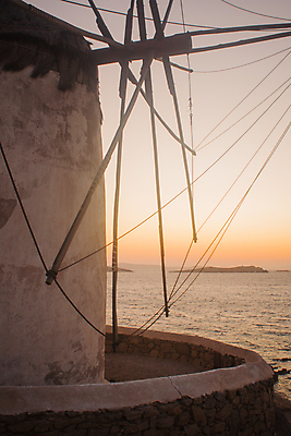 포토 JPG 해외이미지 전통 유럽 바다 섬 여행 건축양식 하늘 휴가 사람없음 파란색 일몰 풍차 흰색 지중해 그리스 휴양지 그리스인 미코노스섬 해외포토 서양인 건축 나라 컬러 노을 장소 파일형식 이미지허브