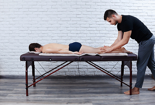 포토 JPG 해외이미지 백인 라이프스타일 웰빙 여자 남자 벽 신체 휴식 벽돌 주택 실내 건강 성인 두명 치료 수건 건강관리 스파 마사지 테라피 송아지 거짓말 돌봄 물리치료 물리치료사 안마사 치료사 회복 카피스페이스 해외포토 서양인 직업 새끼 컨셉 의학 모션 관리 사람 내부 건물 생활 위생용품 뷰티 공백 소 파일형식 이미지허브