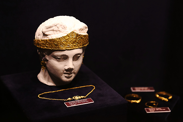 포토 JPG 해외이미지 여행 건축양식 미술 사람없음 역사 황금 보석 폐허 박물관 칠면조 고고학 로마인 옛날 파멸 튀르키예 해외포토 교육 건축 아시아 컨셉 조류 문화예술 인종 광석 파일형식 소멸 이미지허브