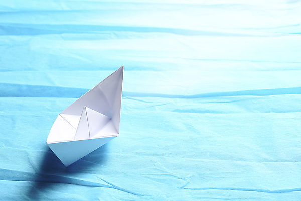 포토 JPG 해외이미지 직업 바다 여행 백그라운드 컨셉 비즈니스 상상 성공 항해 풍경 사람없음 파란색 우주 희망 고요 도전 보트 목표 계획 강의 심볼 시작 리더 기회 함선 종이접기 비전 격려 네비게이션 골 패기 수평선 카피스페이스 해외포토 감정 종이 컬러 배_교통 모션 공백 자신감 접기 파일형식 이미지허브