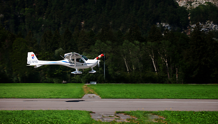 포토 JPG 해외이미지 나무 꽃 실루엣 여행 백그라운드 날개 오렌지 교통시설 모션 하늘 산 비행기 사람없음 야외 빛 노란색 일출 일몰 수확 흰색 공항 작음 파일럿 항공 싱글 프로펠러 활주로 이륙 엔진 네비게이션 대패 마지막 옛날 착륙 해외포토 식물 직업 길 컬러 교통 농업 과일 항공교통 대중교통 촬영기법 노을 크기 시설 파일형식 이미지허브