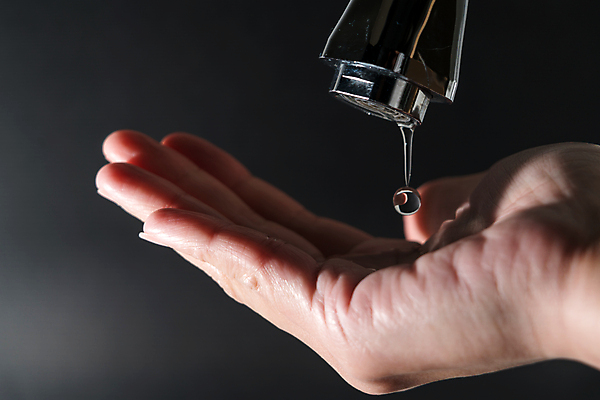 포토 JPG 해외이미지 나무 손 여자 지구 음료 백그라운드 컨셉 자연 유리 건강 관리 사람 사람없음 초록색 물 파란색 세계 환경 성장 마시기 신선 잡기 액체 떨어짐 보호 씻기 갈증 순수 수도꼭지 유지 내추럴 돌봄 카피스페이스 미니멀 해외포토 자연요소 식물 컬러 모션 재질 신체부위 청결 공백 생태계 파일형식 이미지허브