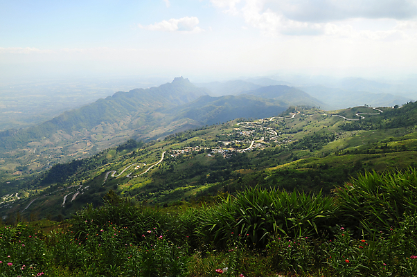 포토 JPG 해외이미지 여행 백그라운드 자연 하늘 아침 휴식 파노라마 풍경 사람없음 야외 초록색 여행객 환경 봄 신선 정상 언덕 막 해외포토 주간 계절 컬러 컨셉 촬영기법 사람 생태계 파일형식 이미지허브