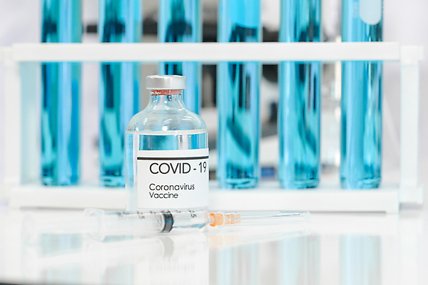 포토 JPG 해외이미지 산업 과학 건강 병원 실험 주사기 안전 사람없음 치료 파란색 약 장비 흰색 투명 액체 실험실 바이러스 질병 생명공학 컨테이너 약국 분석 시험관 생물학 감염 미생물 유리그릇 발견 조제 개발 돌봄 백신 예방접종 위생관리 전염병 화학물질 화학자 해외포토 그릇 교육 컬러 컨셉 의학 의료기기 모션 유리 생물 실험기구 관리 화학 과학자 만들기 접종 파일형식 이미지허브