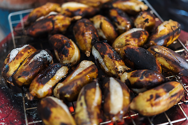 포토 JPG 해외이미지 전통 아시아 문화 음식 다이어트 과일 태국 디저트 거리 바나나 건강 요리 동양인 사람없음 노란색 식당 튀김 껍질 신선 뜨거움 그룹 시장 달콤 맛 그릴 바비큐 굽기 먹기 유기농 방콕 칼로리 내추럴 숙성 화상 해외포토 웰빙 나라 컬러 컨셉 모션 주방용품 인종 상점 상처 구이 파일형식 이미지허브