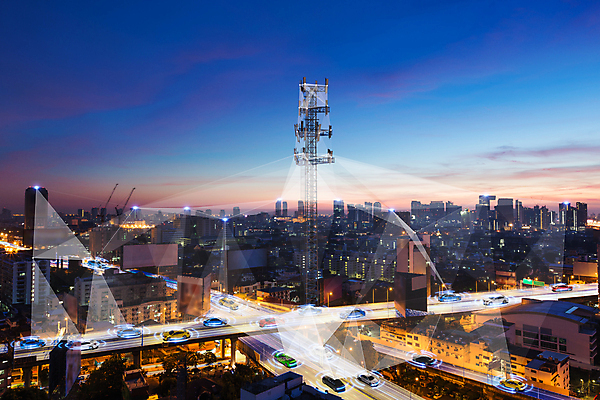 포토 JPG 해외이미지 도로 인터넷 통신 교통시설 자동차 미래 안테나 안전 사람없음 빛 탑 디지털 운전 도시 네트워크 운전사 야간 무선전화기 스마트 택시 시스템 네비게이션 센서 셀프 자동 제어 지능 AI_인공지능 해외포토 자연요소 직업 건축물 길 육상교통 교통 컨셉 모션 승용차 전화기 시설 파일형식 이미지허브