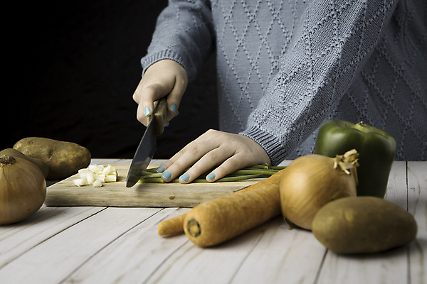 포토 JPG 해외이미지 음식 백그라운드 다이어트 채소 재료 탁자 양파 오이 감자 파프리카 건강 관리 요리 사람없음 목재 초록색 컬러풀 주방 식사 당근 신선 칼 혼합 자르기 수집 오브젝트 유기농 날것 후추 모음 성분 채식주의자 비건 해외포토 나무 웰빙 컬러 가구 모션 뿌리채소 한글 향신료 채식 파일형식 이미지허브