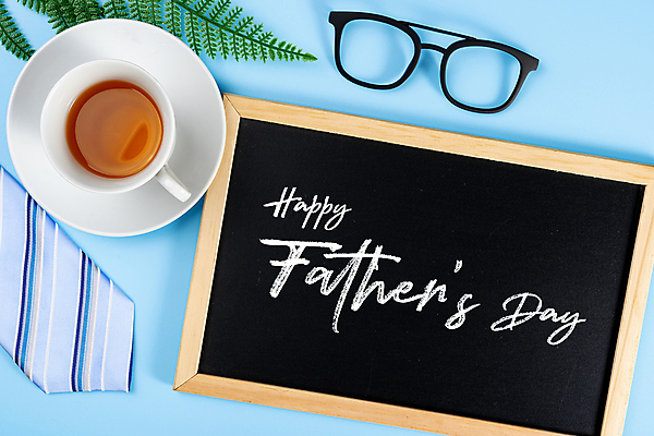 포토 JPG 해외이미지 템플릿 행복 포스터 종이 안경 어린이 백그라운드 컨셉 패턴 텍스트 가족 탁자 넥타이 기념 함께함 선물 사랑 미소 이벤트 사람없음 장식 파란색 상자 우주 검은색 축제 칠판 수확 하트 인사 신용카드 메시지 아빠 차 콧수염 오브젝트 복고 고립 구성 돌봄 옛날 핸드메이드 스타일 해외포토 모양 잡화 감정 음료 컬러 가구 무늬 농업 관계 모션 수염 표정 사람 금융 예절 파일형식 이미지허브