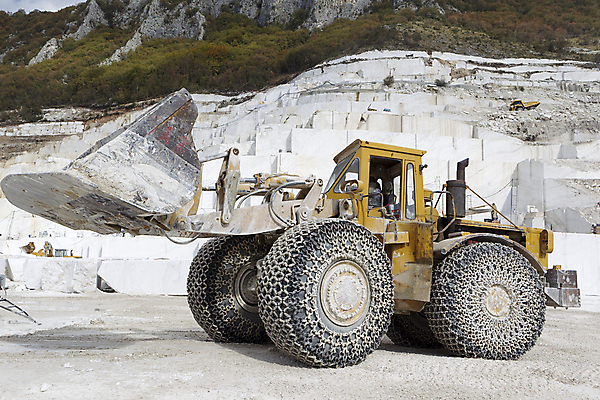포토 JPG 해외이미지 외관 산업 백그라운드 자연 노동자 산 풍경 사람없음 야외 기계 회색 트럭 추위 바위 흰색 업무 바퀴 동굴 큼 불도저 발굴 그리스 날것 대리석 지역 드라마 내추럴 땅파기 절정 채석 추출 해외포토 직업 유럽 컬러 재료 자동차 돌_바위 작업 중장비 크기 생태계 파일형식 이미지허브