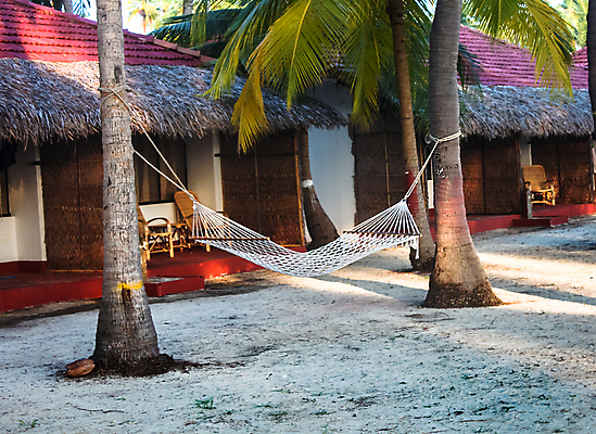 포토 JPG 해외이미지 나무 모래 의자 자연 휴가 휴식 주택 따뜻함 앉기 풍경 사람없음 여름 반사 여행객 맑음 침묵 그물 오두막 코코넛 해외포토 식물 계절 가구 컨셉 과일 모션 날씨 사람 건물 소리 생태계 파일형식 이미지허브