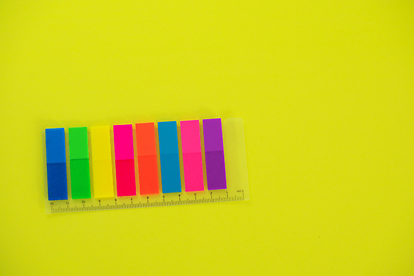 포토 JPG 해외이미지 종이 분홍색 백그라운드 실내 집게 사람없음 가로 컬러풀 사무실 노란색 쪽지 장비 그룹 플라스틱 수집 배열 묘사 오브젝트 클립 네온 일렬 모음 고립 멀티 어려움 정물화 많음 카피스페이스 해외포토 컬러 컨셉 비즈니스 재질 내부 공백 그림 파일형식 이미지허브