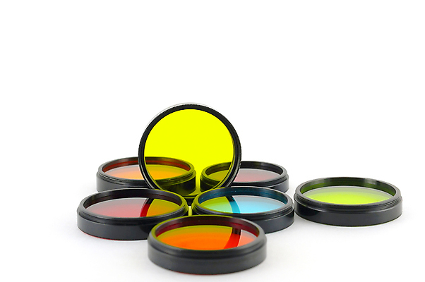 포토 JPG 해외이미지 직업 산업 안경 기술 그림자 취미 사람없음 빨간색 초록색 빛 노란색 카메라 금속 검은색 사진촬영 장비 기구 원형 구멍 클래식 보호 필름 오브젝트 옛날 해외포토 도형 잡화 컬러 컨셉 재질 전자제품 촬영 파일형식 이미지허브