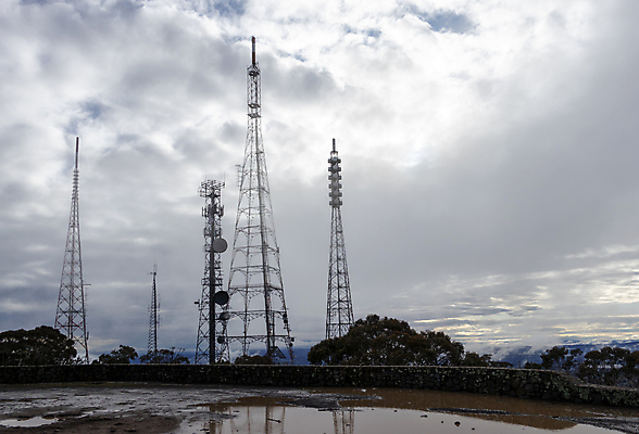 포토 JPG 해외이미지 나무 식물 구름 잎 오렌지 통신 자연 하늘 산 안테나 풍경 사람없음 환경 탑 계곡 시골 호주 언덕 화산 지역 수평선 해외포토 자연요소 건축물 과일 오세아니아 생태계 파일형식 이미지허브