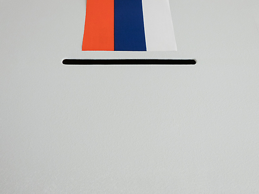 포토 JPG 해외이미지 디자인 캠페인 백그라운드 컨셉 아이디어 사람없음 빨간색 파란색 상자 회색 흰색 깃발 선택 투표 선거 민주주의 심볼 흔적 사인 러시아 슛 장면 시스템 국회 부스 대통령 러시아인 삽입 전국 정부 후보 해외포토 서양인 유럽 컬러 파일형식 이미지허브