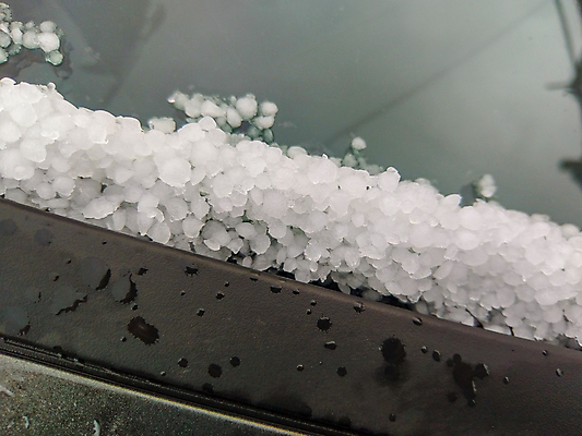 포토 JPG 해외이미지 계절 백그라운드 겨울 공 자동차 자연 날씨 사람없음 정원 냉동 얼음 추위 흰색 닫기 큼 묘사 폭풍 내추럴 해외포토 자연요소 육상교통 컬러 모션 크기 생태계 파일형식 이미지허브