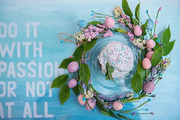 포토 JPG 해외이미지 전통 꽃 기독교 종교 문화 음식 빵 백그라운드 과일 휴가 디저트 부활절 기념 요리 이벤트 사람없음 장식 케이크 계란 축제 저녁식사 봄 빵집 축하 달콤 맛 아침식사 설탕 굽기 심볼 크림 건포도 페스츄리 핸드메이드 카피스페이스 해외포토 식물 계절 기념일 컨셉 포도 상점 알 식사 공백 구이 건과일 파일형식 이미지허브