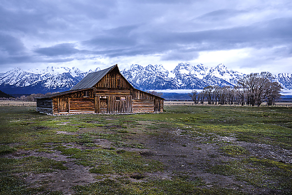 포토 JPG 해외이미지 공원 여행 백그라운드 밭 자연 하늘 아침 산 주택 풍경 사람없음 야외 건물 목재 파란색 울타리 농장 일출 미국 목장 시골 역사 외양간 서쪽 옛날 와이오밍 울퉁불퉁 전국 줄서기 해외포토 주간 나무 건축물 공공시설 컬러 북아메리카 농업 재료 모션 담장 노을 방향 생태계 파일형식 이미지허브