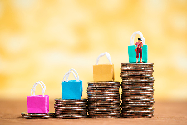 포토 JPG 해외이미지 여자 행복 종이 백그라운드 컨셉 가방 비즈니스 사람 사람없음 쇼핑 세일 상점 미니어처 흰색 큼 고객 소매 온라인 전자상거래 고립 해외포토 잡화 감정 컬러 모형 크기 파일형식 이미지허브