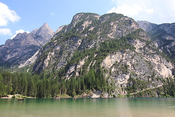 포토 JPG 해외이미지 공원 유럽 호수 여행 백그라운드 자연 휴가 산 풍경 사람없음 목재 초록색 물 여름 파란색 침묵 이탈리아 산책 하이킹 숲 오두막 알프스 남쪽 절정 터키석 해외포토 자연요소 나무 계절 공공시설 나라 컬러 재료 레저 휴식 소리 보석 방향 생태계 파일형식 이미지허브