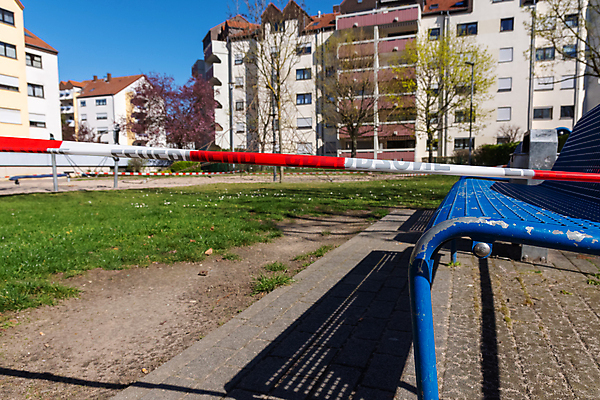 포토 JPG 해외이미지 외관 유럽 모래 컨셉 벤치 건강 경고 안전 사람없음 컬러풀 세계 글로벌 정보 도시 바이러스 보호 질병 놀이터 위험 편지 사인 생물학 전염 일반 박테리아 그만 돌봄 인플루엔자 전염병 해외포토 교육 나라 컬러 의자 의학 모션 놀이 감염 파일형식 이미지허브