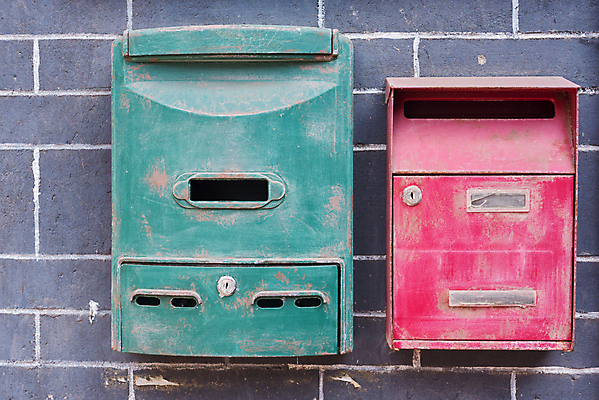 포토 JPG 해외이미지 전통 벽 백그라운드 컨셉 2 통신 날씨 벽돌 주택 사람없음 장식 빨간색 초록색 상자 문 금속 수확 골동품 구멍 메시지 컨테이너 편지 오브젝트 질감 복고 잠금 주소 옛날 편지쓰기 스타일 해외포토 산업 컬러 농업 재질 건물 기록 보안 파일형식 이미지허브