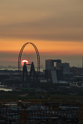 포토 JPG 해외이미지 실루엣 산업 건축양식 하늘 풍경 사람없음 건물 강 도시풍경 태양 일출 탑 황혼 일몰 새벽 도시 야간 저녁 기중기 런던 스카이라인 싱가폴 해외포토 자연요소 건축물 건축 아시아 영국 촬영기법 노을 중장비 파일형식 이미지허브