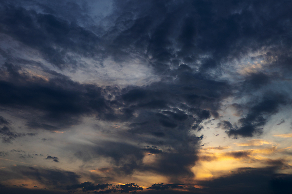 포토 JPG 해외이미지 구름 백그라운드 자연 하늘 날씨 추상 풍경 사람없음 여름 파란색 빛 햇빛 환경 검은색 어둠 황혼 회색 광선 흰색 분위기 장면 폭풍 천국 내추럴 뇌우 폭풍우 해외포토 자연요소 계절 컬러 컨셉 무늬 태양 일몰 비_날씨 자연재해 생태계 파일형식 이미지허브