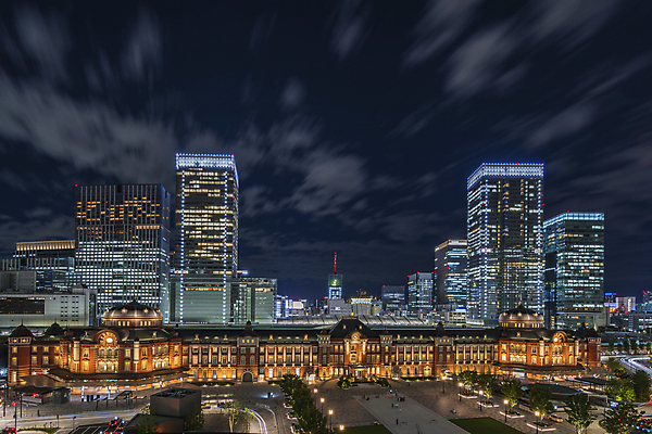포토 JPG 해외이미지 디자인 건축양식 하늘 지붕 안테나 파노라마 그림자 사람없음 건물 가로 여름 태양 일본 사진촬영 기차 역사 우아함 도쿄 야간 건축가 큼 옥상 복고 트랙 복잡 해외포토 자연요소 직업 건축물 계절 건축 아시아 육상교통 컨셉 통신 대중교통 촬영기법 촬영 크기 파일형식 이미지허브