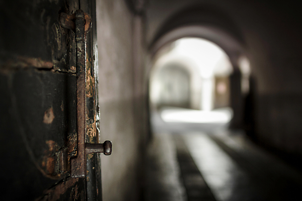 포토 JPG 해외이미지 벽 백그라운드 출입구 그림자 사람없음 목재 이탈리아 틈 복도 버리기 통로 질감 그런지 석고 썩음 옛날 중고 해외포토 나무 유럽 재료 모션 파일형식 이미지허브