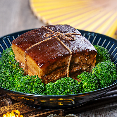 포토 JPG 해외이미지 접시 실내 돼지고기 사람없음 아웃포커스 중식 끈 브로콜리 동파육 해외포토 식기 음식 채소 촬영기법 육류 내부 파일형식 이미지허브