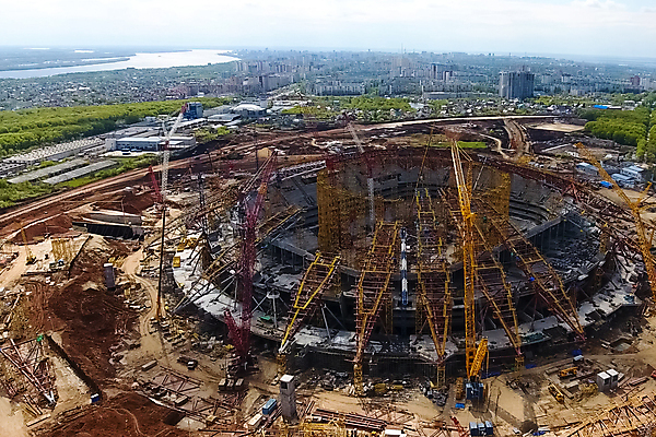 포토 JPG 해외이미지 외관 산업 스포츠 건축양식 공 하늘 노동자 아파트 프레임 사람없음 건물 컵 가로 탑 금속 축구 기계 경기장 장비 성장 도시 업무 큼 땅 아래 기중기 상승 러시아 타운 공학 2018년 개발 철강 콘크리트 해외포토 직업 식기 건축물 교육 건축 유럽 컨셉 스포츠시설 재질 주택 구기 작업 중장비 크기 연도 방향 위치 파일형식 이미지허브