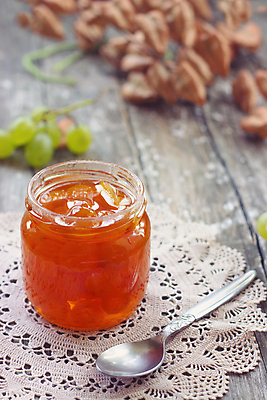 포토 JPG 해외이미지 전통 열매 음식 백그라운드 과일 재료 유리 탁자 포도 디저트 주택 건강 사람없음 목재 빨간색 주스 펼침 가을 흰색 신선 항아리 체리 달콤 맛 아침식사 컨테이너 잼 설탕 먹기 유기농 시럽 젤리 통조림 고립 마멀레이드 숙성 핸드메이드 해외포토 나무 식물 웰빙 계절 산업 음료 컬러 가구 컨셉 모션 재질 건물 식사 도자기 소스_음식 파일형식 이미지허브