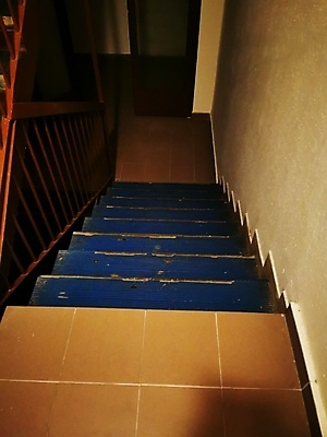 포토 JPG 해외이미지 아이콘 디자인 종이 얼굴 백그라운드 컨셉 비즈니스 건축양식 탁자 성공 주택 실내 사람 앉기 사람없음 내부 건물 옆모습 세트 사무실 3D 계단 성장 흰색 도시 업무 심볼 서비스 사인 온라인 단계 진행 고립 방법 해외포토 건축물 건축 뷰포인트 컬러 가구 모션 신체부위 작업 디지털합성 파일형식 이미지허브