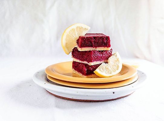 포토 JPG 해외이미지 잡화 음식 조각 과일 부분 디저트 부활절 건강 사람없음 장식 가로 노란색 파티 케이크 주방 주스 빵집 껍질 흰색 신선 발표 클래식 달콤 맛 설탕 레몬 크림 흰배경 반죽 레시피 고립 깨짐 머랭 바이오 석판 신맛 페스츄리 핸드메이드 해외포토 기념일 음료 빵 컬러 백그라운드 컨셉 이벤트 상점 파일형식 이미지허브