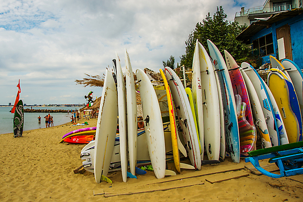 포토 JPG 해외이미지 나무 구름 계절 유럽 모래 바다 여행 자연 하늘 지붕 휴가 휴식 주택 파노라마 그림자 풍경 사람없음 야외 건물 물 여름 파란색 태양 맑음 검은색 성자 정상 그늘 휴양지 머리위 장면 타운 불가리아 이국적 파라다이스 해외포토 자연요소 식물 건축물 나라 종교 컬러 컨셉 날씨 촬영기법 장소 도시 생태계 파일형식 남유럽 이미지허브