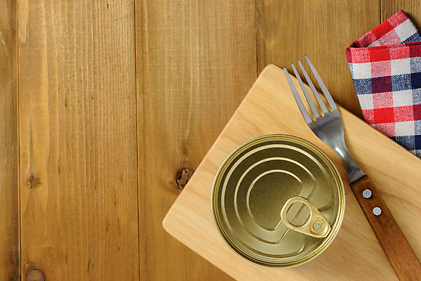 포토 JPG 해외이미지 음식 분홍색 포크 다이어트 탁자 도마 샌드위치 건강 육류 어류 요리 사람없음 목재 물 금속 식사 신선 캔 닫기 맛 은색 상품 참치 해산물 날것 통조림 단백질 카피스페이스 해외포토 자연요소 나무 식기 컬러 가구 컨셉 식재료 재료 모션 재질 주방용품 수중동물 공백 영양소 파일형식 이미지허브